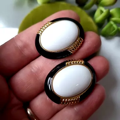 Vintage Estate Monet Gold Tone White Acrylic Cabs Earrings Clip On • $0.99