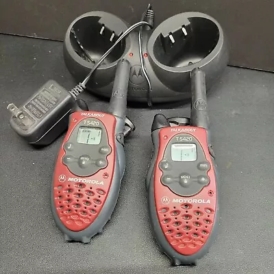 2 Way Radio Walkie Talkies -  Motorola Talkabout T5420 - 2 Red Gray With Charger • $24.95