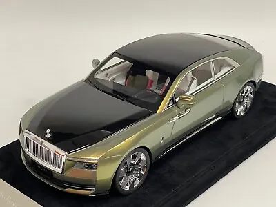 1/18  Rolls Royce Spectre  In Black And Gold  Suede Base  Limited 20 Pieces • $349.95