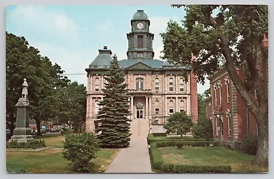 Postcard Holmes County Courthouse Millersburg Ohio • $5.09