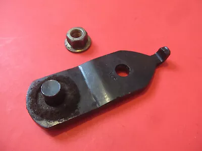 2002 Mustang Convertible Top Ram Cylinder Bracket  • $14.99