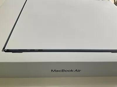 Apple MacBook Air 15.3  (512GB SSD Apple M2 8-Core 8GB) Laptop - Midnight... • $709