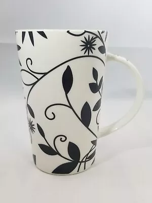 Mug Coffee Daisy May Black & White 5” Maxwell & Williams Fine China • $0.99