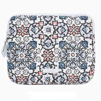 Vera Bradley Tablet Sleeve In Lisbon Medallion • $18