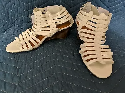 A.n.a Womens Meadow White Open Toe Wedge Heel Gladiator Sandals Size 7.5 Shoes • $16.99