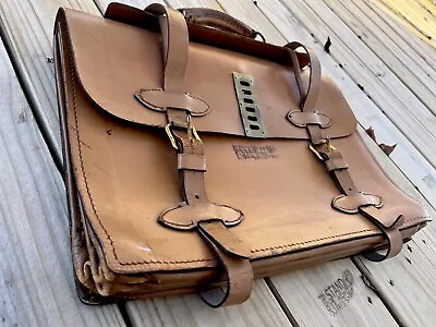 VINTAGE SADDLE Tan Camel LEATHER STURDY MESSENGER BRIEFCASE BAG • $300