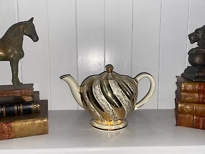 Sadler Vintage CreamIvory & Gold Swirl 1940s Afternoon Tea PotTeapot • £17.99