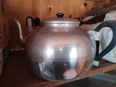  Vintage Large 8 Pint Aluminum Metal Teapot • £5