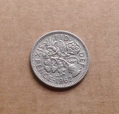 Queen Elizabeth Ii - Sixpence - 1962 Coin -- P58 • £1.95