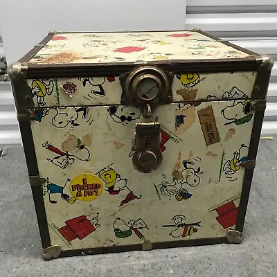 Vintage 1960 Rare Snoopy Peanuts Trunk Toy Chest Joe Cool • $44.99