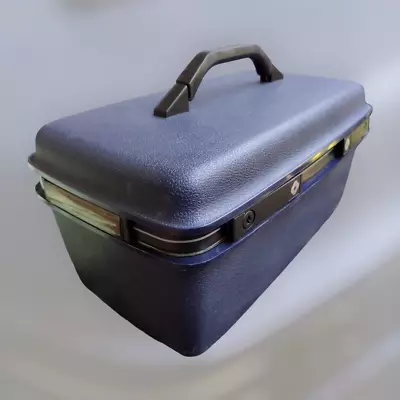 Vintage Samsonite Silhouette Train/Cosmetic Hard Travel Case With Tray Blue • $34.98