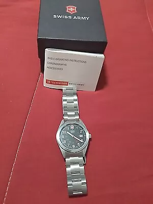 Swiss Army Watch Mens Victorinox 241803 Very Excellent Brand New Battery.  • $325