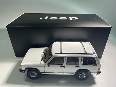 1/18 Scale High Quality Jeep Cherokee XJ 1985 Diecast Model Car-White-Collection • $126.88