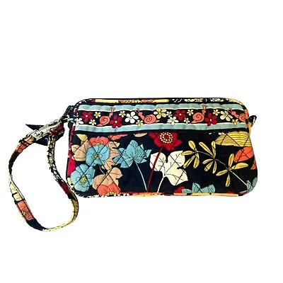 Vera Bradley Women's Happy Snails Wristlet Wallet Quilted Clutch EUC • $24