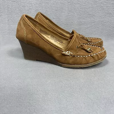 Merona Wedge Womens 6 Brown Faux Suede Bead Detail Pumps Shoes • $13.50