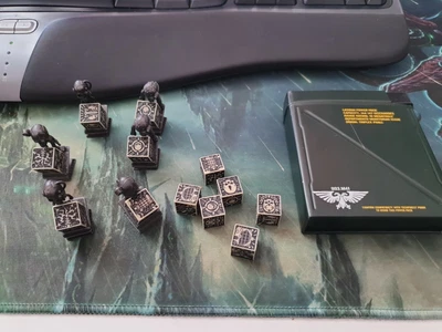 £18 • Buy Warhammer 40k Lasgun Mechanics Dice With Objective Markers