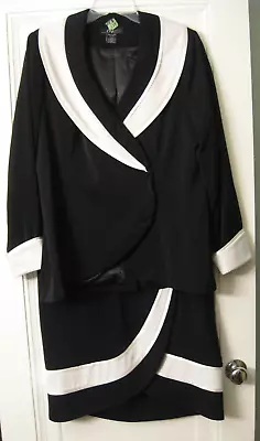 Midnight Velvet 2pc Skirt Suit Size 16 • $30