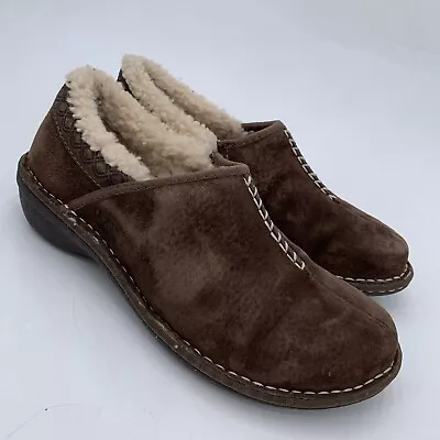 UGG Bettey Brown Slip On Moc Toe Shearling Lined Suede Clogs Women’s Sz 7(D4) • $25