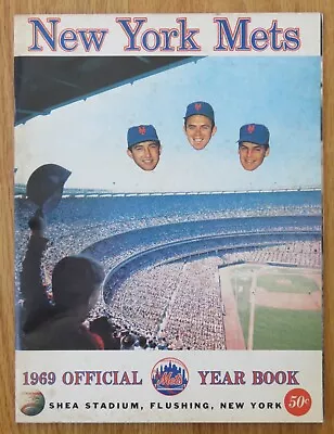 69 NEW YORK METS Revised YEARBOOK Tom SEAVER Nolan RYAN Jerry KOOSMAN Gil HODGES • $125