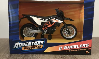 Ktm 690 Smc R Supermoto Dirt Bike 1:18 Replica Motorcycle New Model By Maisto • $12.99