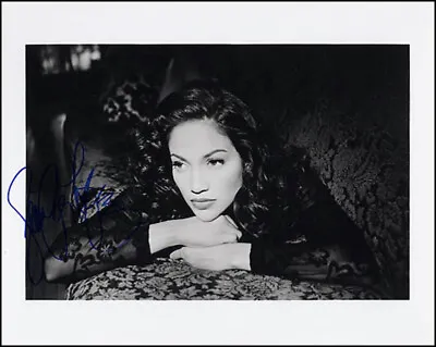 Jennifer Lopez - Photograph Signed • $280