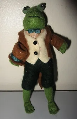 HEART FELTS Midwest Cannon Falls Frog FROGGIE WENT A Courting Christmas Ornament • $24.99