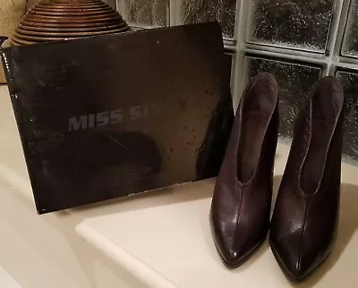 🛍 MISS SIXTY Women's Janae Dark Brown Shootie Sz. 9 ***BRAND NEW*** • $50