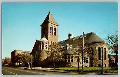Malden Massachusetts MA - First Baptist Church - Vintage Postcard - Unposted • $3.99