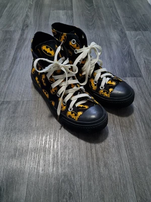 £20 • Buy Converse Batman Official High Tops Lace Up Trainers Size Uk 5
