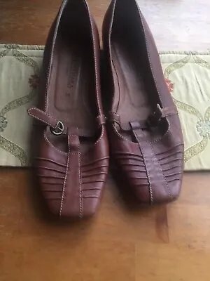 Womens Shoes Size 39 • £4