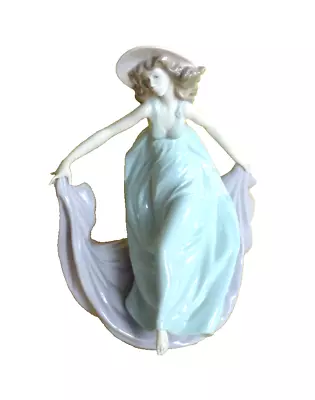 LLADRO #5662  May Dance  Porcelain Figurine Retired Mint • $189.95