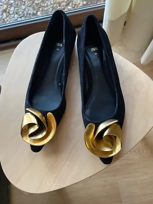 $75 • Buy Zara Woman Shoes Metal Flower Suede Black - 36eu 6.5usa