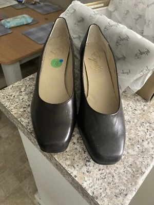 £20 • Buy Equitys Ladies Shoes