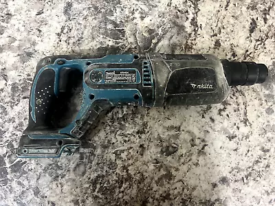 Makita 18v Lxt Xrh04 7/8  In. Rotary Hammer Drill Tool Only (wmp006339) • $109.99