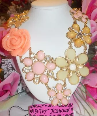 $49.99 • Buy Betsey Johnson Beautiful Multi Color Floral Bubble Statement Bib Chain Necklace
