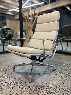 RRP $12000 Orignal Ray And Charles EAMES Softpad  EA222 Reclining Lounge Chair • $4950