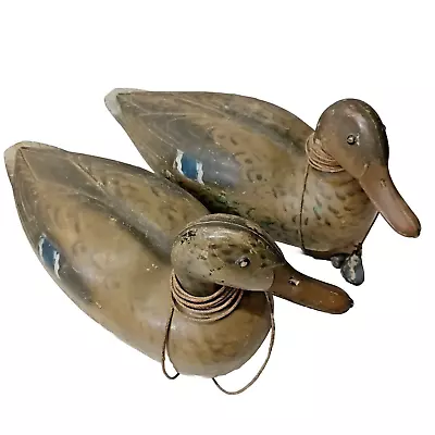 Vintage Victor D-10 Majestic Duck Decoys PA Animal Trap Co Plastic Hunting Decor • $15.50