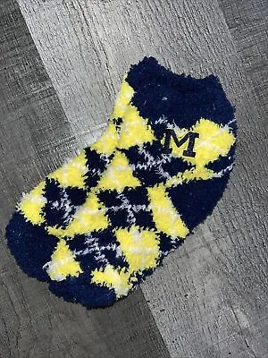 Michigan Wolverines Ncaa College Logo  Youth Kids Ankle Fuzzy Sleep Socks • $8.92