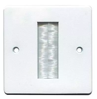 1 Gang Vertical Brush Cable Tidy Entry Single Gang Wall Face Plate - White • £7.92