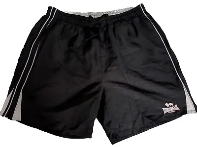 Mens LONSDALE  Black Drawstring Waist Mesh Lined Shorts Size XXL • £7.99