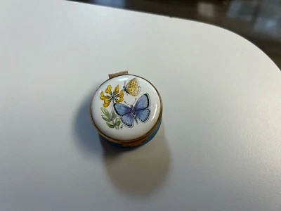 $14.99 • Buy Crummles & Co England ENAMEL BUTTERFLIES & FLOWERS TRINKET BOX Pill Box MINT!!