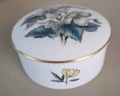 Royal Worcester Pallisy Porcelaine  Vintage Trinket Box cream And Gold  • £3.99