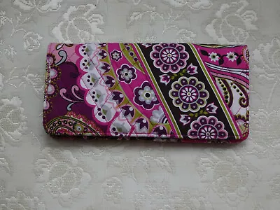 Vera Bradley Retired Pattern  Very Berry Paisley  Large Wallet • $24.99