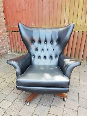 G Plan 6250 ~ Leather Chair With Matching Footstool ~ VINTAGE ~ ORIGINAL • £2000