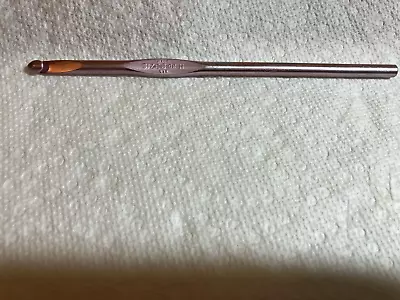 Susan Bates Vintage Aluminum Pink Crochet Hook Size H Or 8Made USA Pre-Owned • $6.38