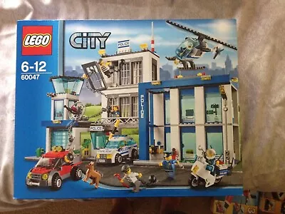 LEGO CITY: Police Station (60047) • $300