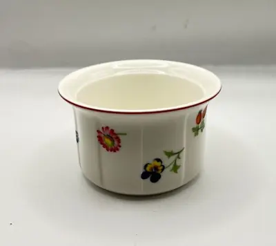 Villeroy & Boch “Petite Fleur” Ribbed Souffle Dish Bowl EUC Small 3.75  Floral • $34.99