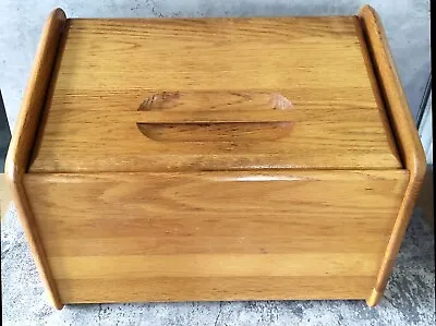 Vintage Cornwall USA Oak Wood Bread Storage Box Country Kitchen Bin  • $24.99