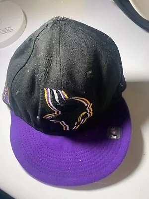 Minnesota Vikings Hat Snap Back Adjustable Purple Black Pre-Owned HT57+37 • $8.37