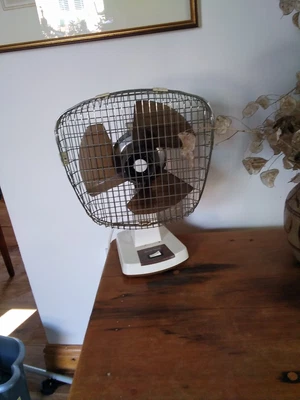 £17.90 • Buy Vintage 1970s Retro Xpelair Taurus Oscillating Desk Fan